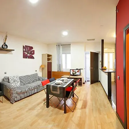 Apartamentos El Tiempo Madrid Extérieur photo