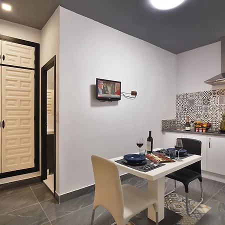 Apartamentos El Tiempo Madrid Extérieur photo