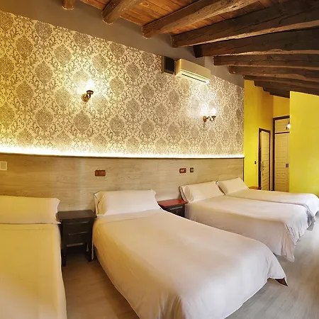 Apartamentos El Tiempo Madrid Extérieur photo